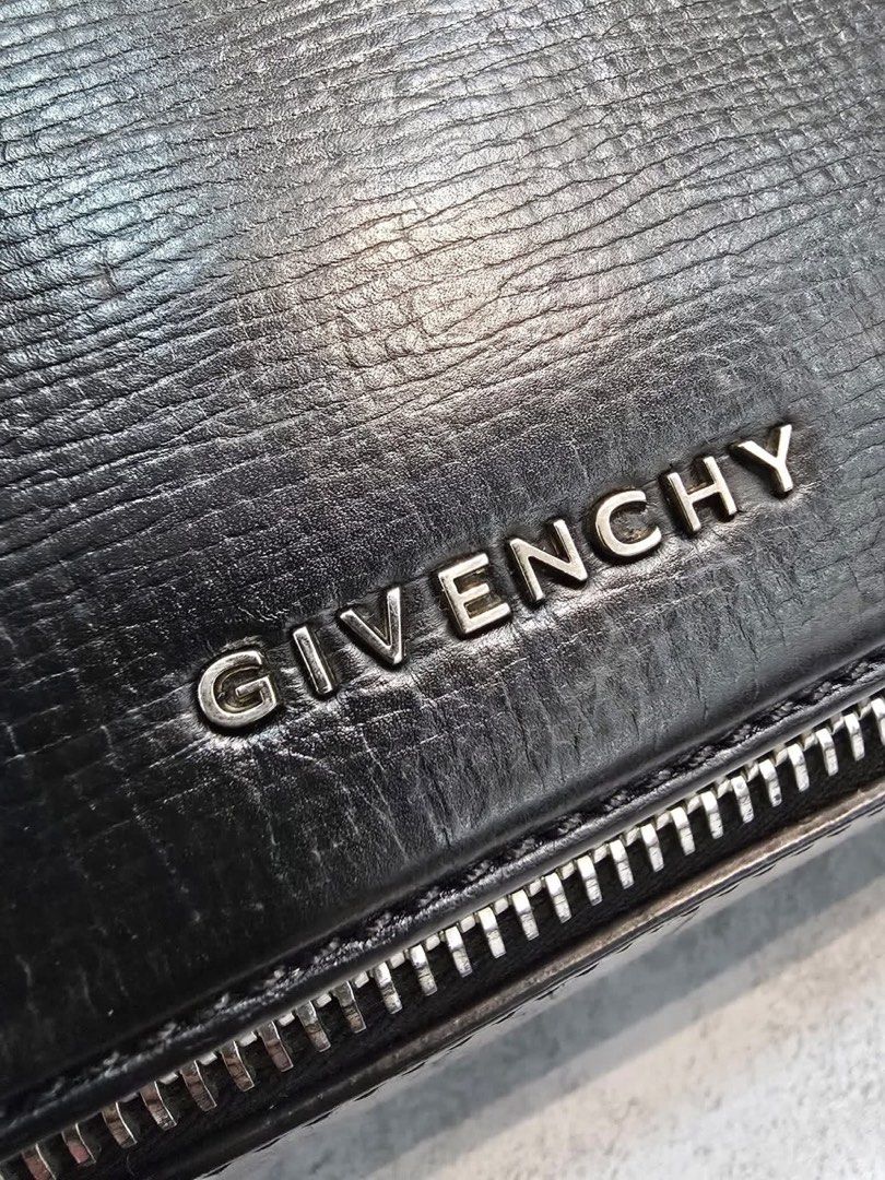 Givenchy Pandora Box Bag (Category: Luxury Bags & Wallets) located in General Santos City (Dadiangas). Submitted by braverabbit.67 (Listing ID 1400957287, Image 3). Description: 💯MONEY BACK GUARANTEE 💯💯👌🏻 Givenchy box 2-way with original duStbag in verygood condition 𝗦𝘂𝗿𝗲 𝗯𝘂𝘆𝗲𝗿 𝗺𝗮𝘆 𝗿𝗲𝗾𝘂𝗲𝗦𝘁 𝗺𝗼𝗿𝗲 𝗱𝗲𝘁𝗮𝗶𝗹𝗲𝗱 𝗽𝗶𝗰𝗦 𝗼𝗿 𝘃𝗲𝗱𝗶𝗼! ‼️𝗙𝗢𝗥 𝗔𝗦𝗔𝗣 𝗥𝗘𝗣𝗟𝗬 𝗠𝗘𝗦𝗦𝗔𝗚𝗘 𝗨𝗦 𝗢𝗡 𝗙𝗔𝗖𝗘𝗕𝗢𝗢𝗞 NAME: LAPUZ 