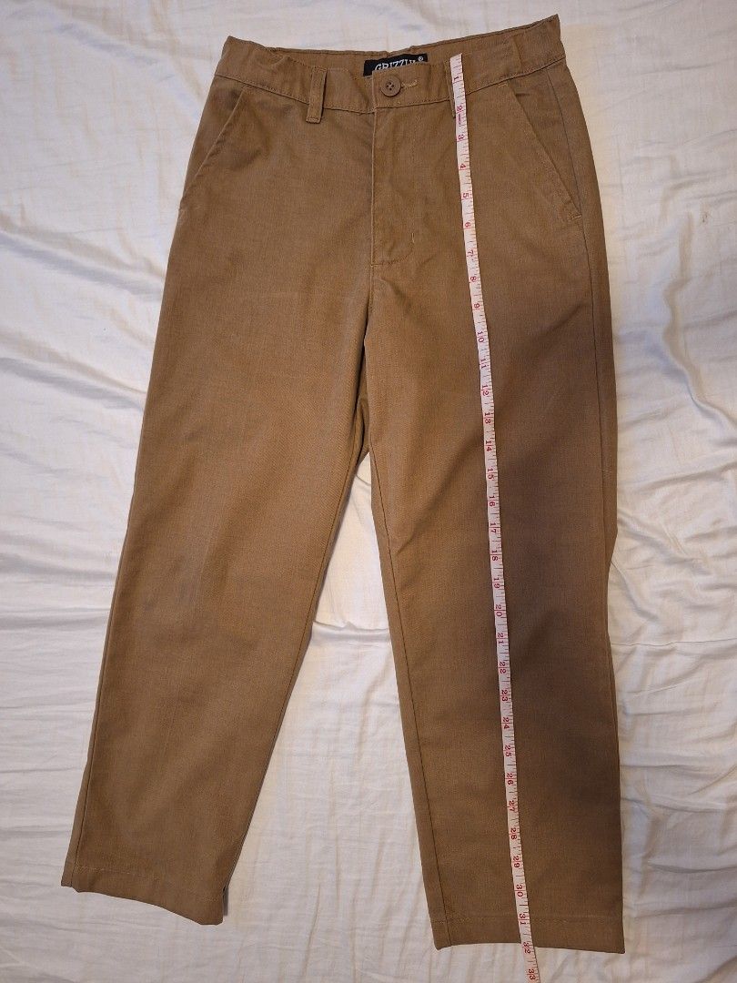 Grizzly Khaki Pants (Category: Babies & Kids Fashion) located in Antipolo. Submitted by flutterby41319 (Listing ID 1400968667, Image 1). Description: - Grizzly khaki pants - Adjustable waistband - Two front pockets - Two back pockets - Waist: 12 inches - Length: 34 inches - Made in the Philippines.