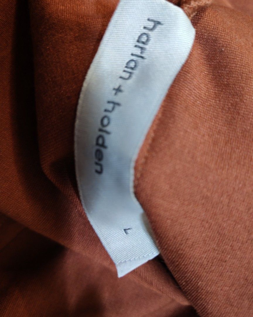 Harlan and Holden COLLECTION (Category: Blouses) located in Manila. Submitted by khate.bren (Listing ID 1400782946, Image 3). Description: 100% AUTHENTIC HARLAN AND Holden COLLECTION BLOUSES / TOPS From Harlan VIP customer, brand ambassadress and endorser. Items were use maybe once or twice, sometimes not at all. Guaranteed like NEW. Check my 5 star reviews. Buyers are keep coming back for more! Selling price 1500 Slightly NEGOTIABLE. Just make a