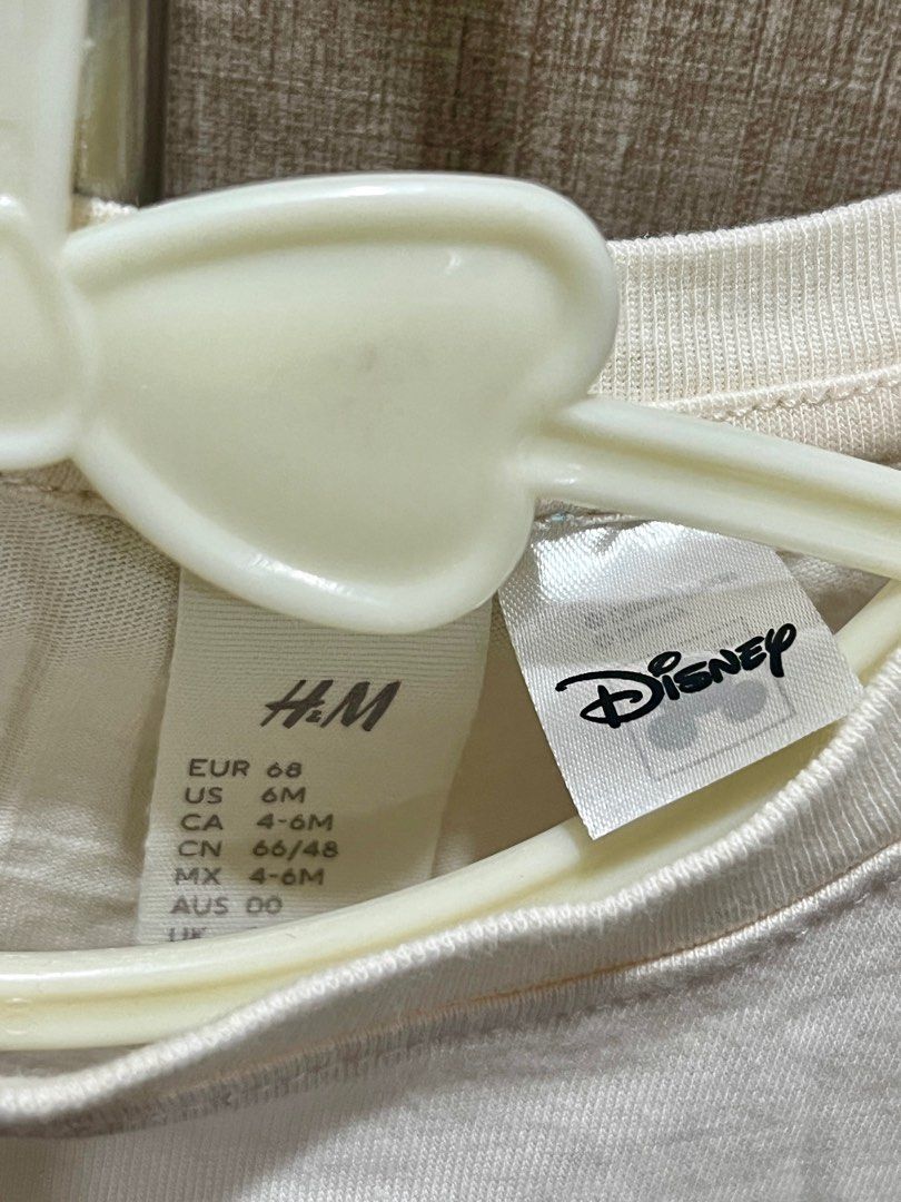 H&M T-shirts for baby boy (Category: Babies & Kids Fashion) located in Manila. Submitted by sjoemd (Listing ID 1400800960, Image 3). Description: H&M T-shirts for Baby Boy Size indicated on the photo 100 pesos for each shirt .