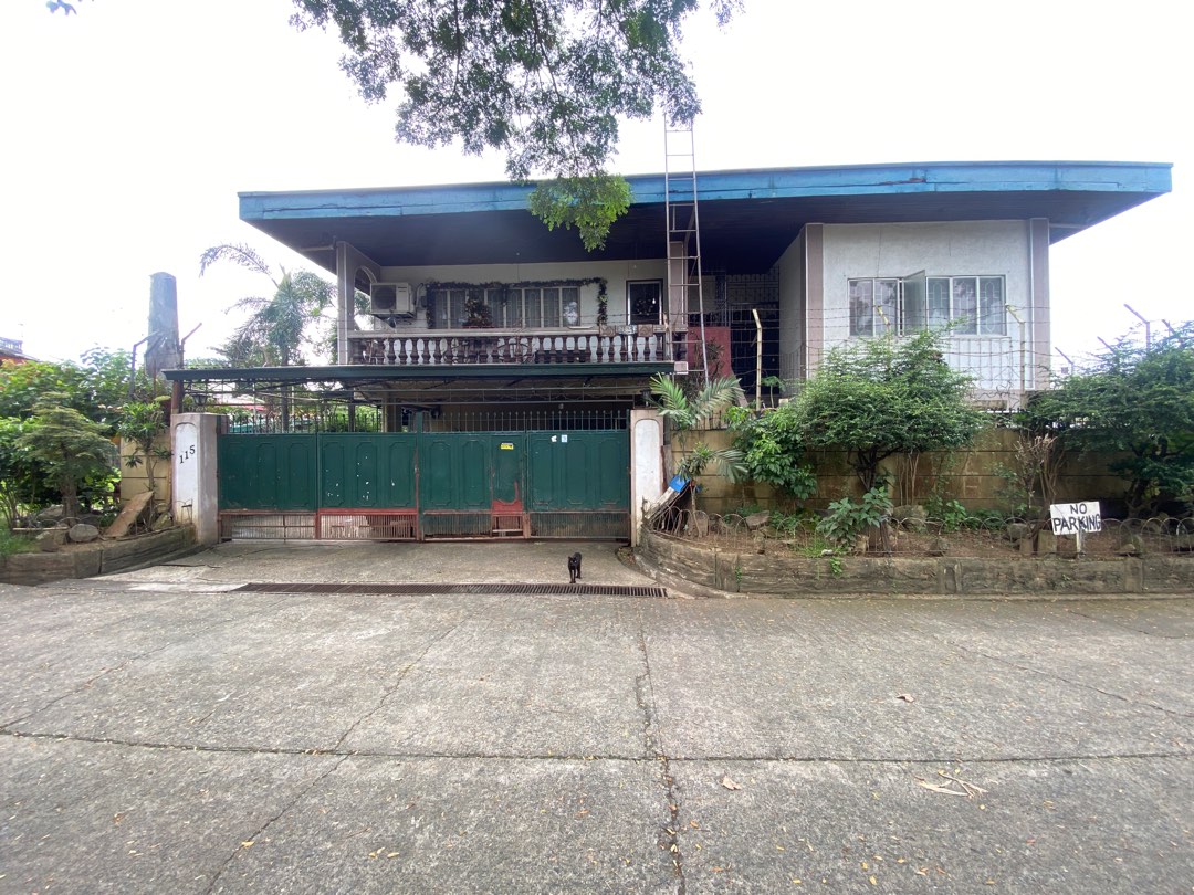(Category: ) located in . Submitted by ahyish (Listing ID 1400882137, Image 1). Description: .