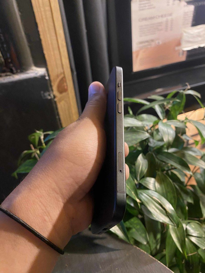 Iphone 15 128gb (Black) (Category: iPhone 15 Series) located in San Juan City. Submitted by Karl_Mathew (Listing ID 1400869255, Image 2). Description: Iphone 15 128gb (Black) 128GB ✅ 84% Battery Health ✅ No Functional Issues ✅ Face ID ✅ Truetone ✅ Wifi ✅ Bluetooth ✅ Speaker Working ✅ Cycle count 736 ✅ FU(any sim will do)✅ COMPLETE WITH BOX AND CHORD SAME IMEI BOX ✅ ❗️NO ISSUE ❗️NO ISSUE❗️ FOR SALE ONLY/ SWAP IPHONE ONLY LOWER UNIT PLUS CASH Locat