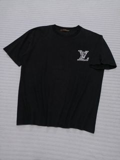 (Category: ) located in . Submitted by ds.apparel021 (Listing ID 1400954706, Image 1). Description: .