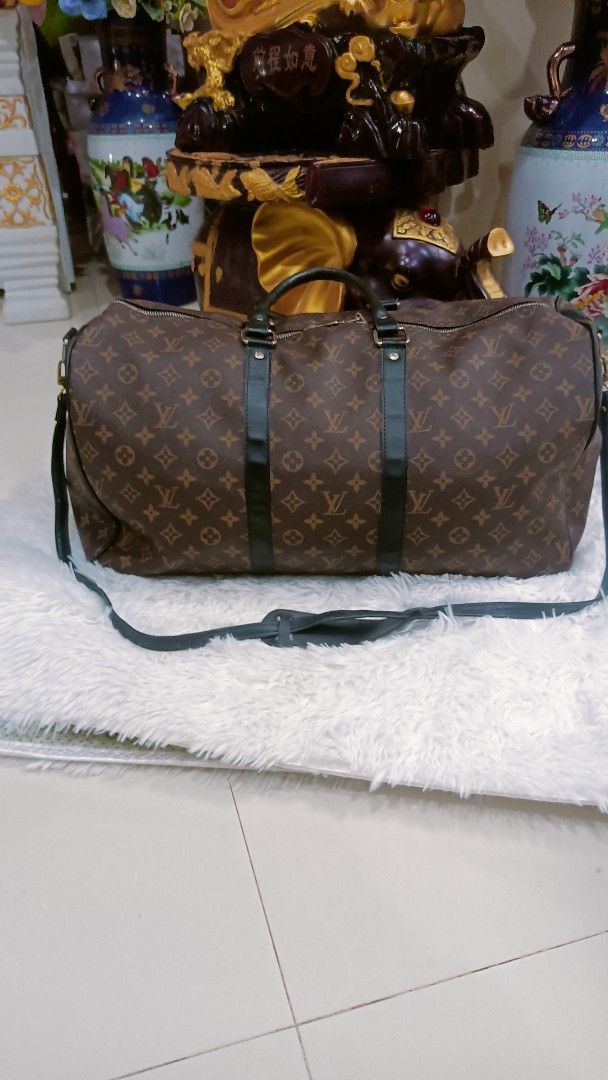 Lv travel bags (Category: Luxury Bags & Wallets) located in Davao. Submitted by analiedazo07211 (Listing ID 1400930681, Image 1). Description: lv travel bags pm sa complete details ready to ship.