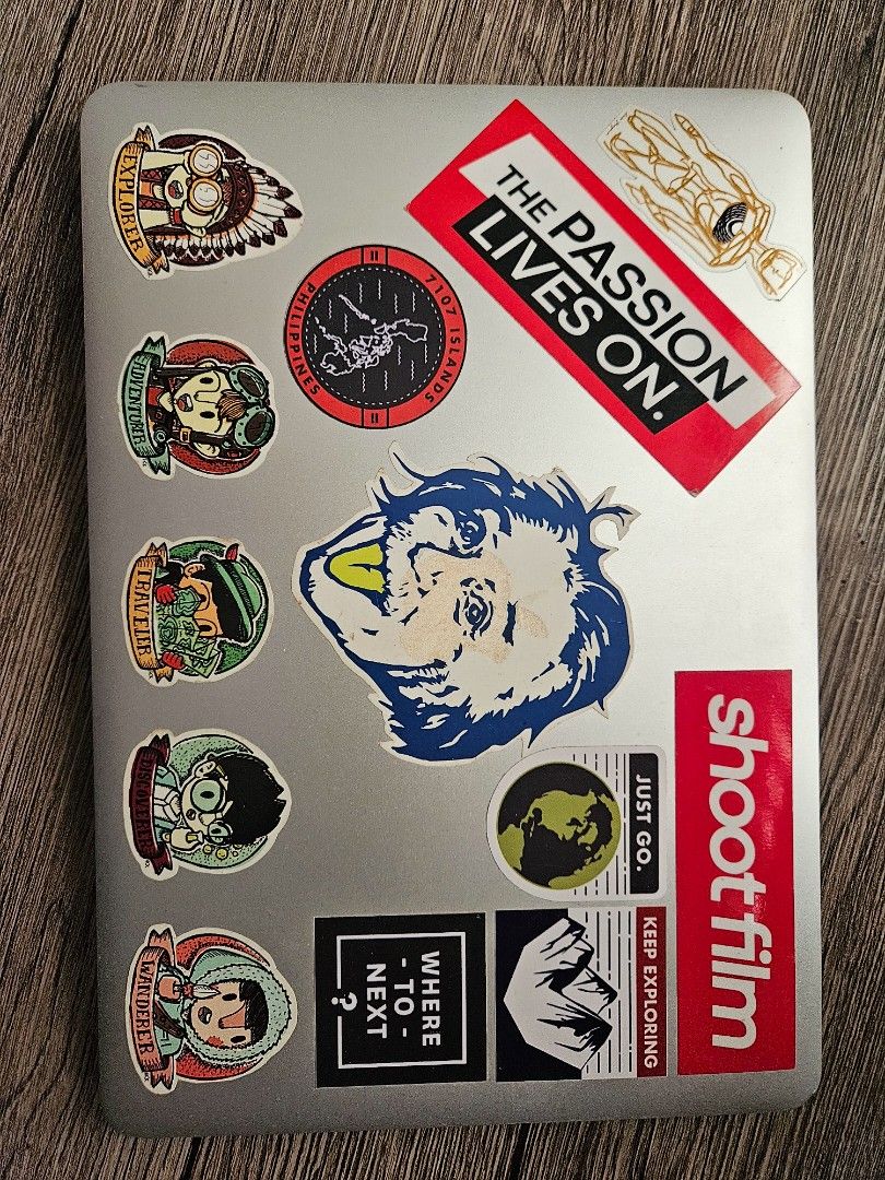 MacBook Air 13-inch (Early 2015) (Category: Laptops & Notebooks) located in Manila. Submitted by mortaleza (Listing ID 1400795999, Image 2). Description: see details in the photos with stickers added with dent (see photo) rfs: Upgrade .
