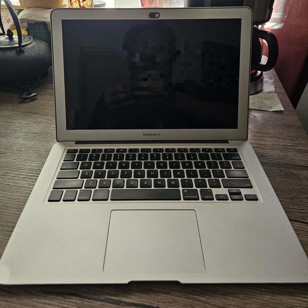 MacBook Air 13-inch (Early 2015) (Category: Laptops & Notebooks) located in Manila. Submitted by mortaleza (Listing ID 1400795999, Image 1). Description: see details in the photos with stickers added with dent (see photo) rfs: Upgrade .