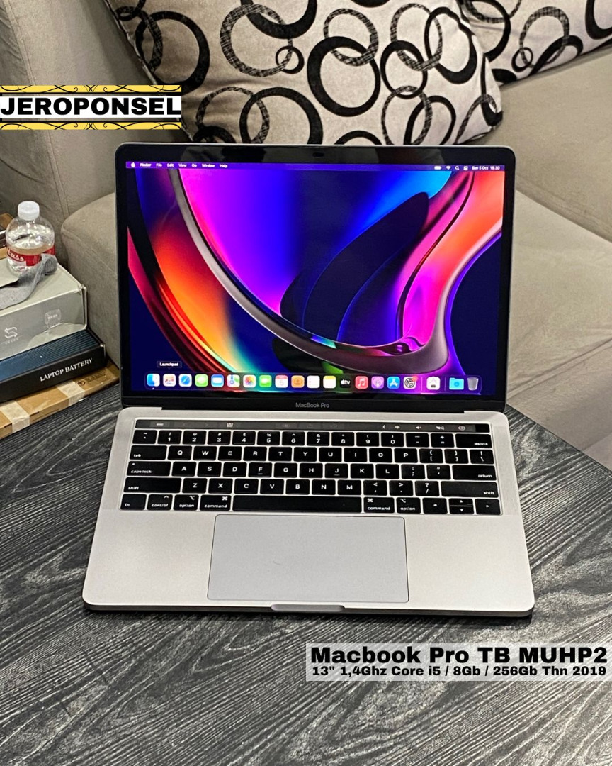MACBOOK PRO TOUCHBAR 2019 I5 8/256GB MUHP2 MULUS ORIGINAL GARANSI