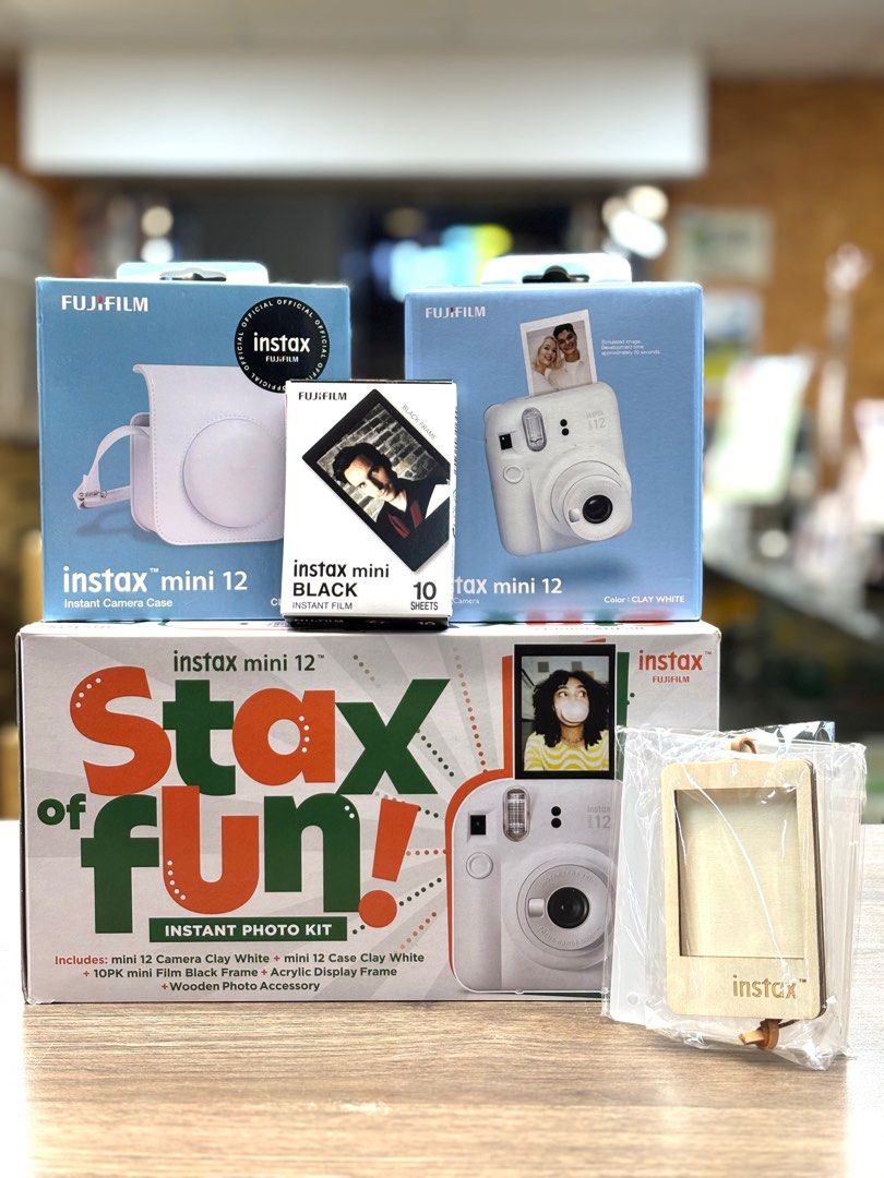 水貨 Fujifilm Instax Mini 12 Stax of Fun 即影即有相機套裝, 攝影器材, 相機 - Carousell