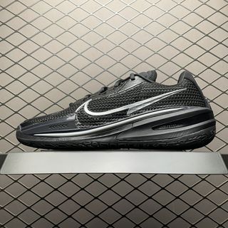 (Category: ) located in . Submitted by outlet.sneaker.shop (Listing ID 1400792113, Image 1). Description: .
