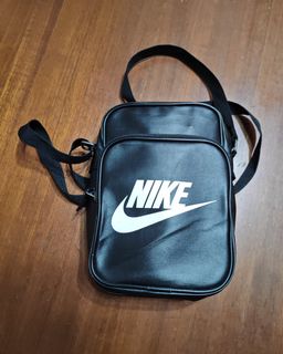 (Category: ) located in . Submitted by CCC_PreLoVED (Listing ID 1400881007, Image 1). Description: .