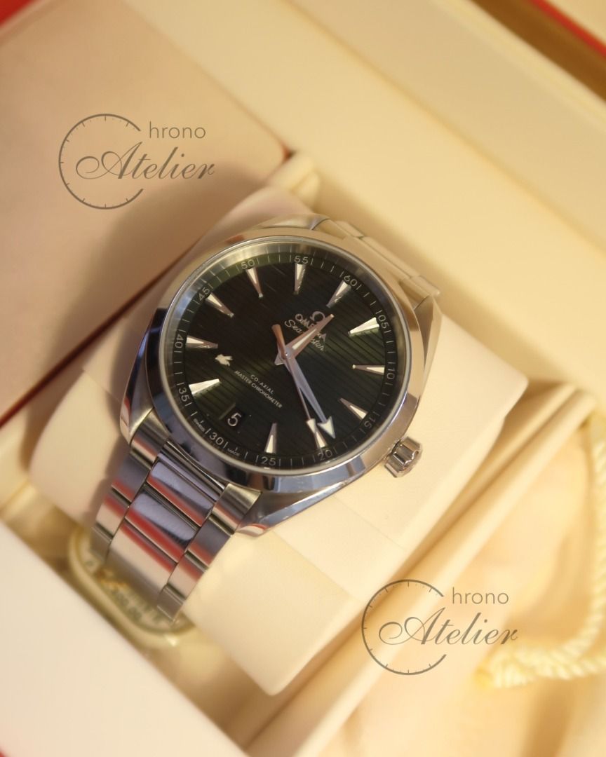 Omega Seamaster Aqua Terra Green Dial (Category: Luxury Watches) located in Makati City. Submitted by mariavickyy (Listing ID 1400929338, Image 3). Description: Ref. 220.10.41.21.10.001 | Co-Axial Master Chronometer 🕰️ Details: • 41mm stainless steel case • Sun-brushed green teak-pattern dial • Omega Calibre 8900 | Master Chronometer certified • Automatic movement | 60-hour power reserve • Sapphire crystal, 150m water resistance 📦 Inclusions: •