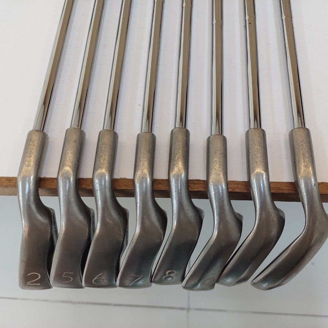 Ping Eye 2 + Plus Golf Club Set (Category: Golf) located in Quezon City. Submitted by cocopeats (Listing ID 1400901770, Image 3). Description: Noted: 2 iron is different, check serial number Lalamove/Grab or Banawe QC meetup.