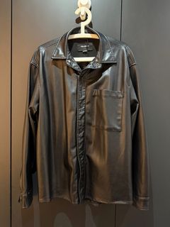 (Category: ) located in . Submitted by jz_closet (Listing ID 1400858030, Image 1). Description: .
