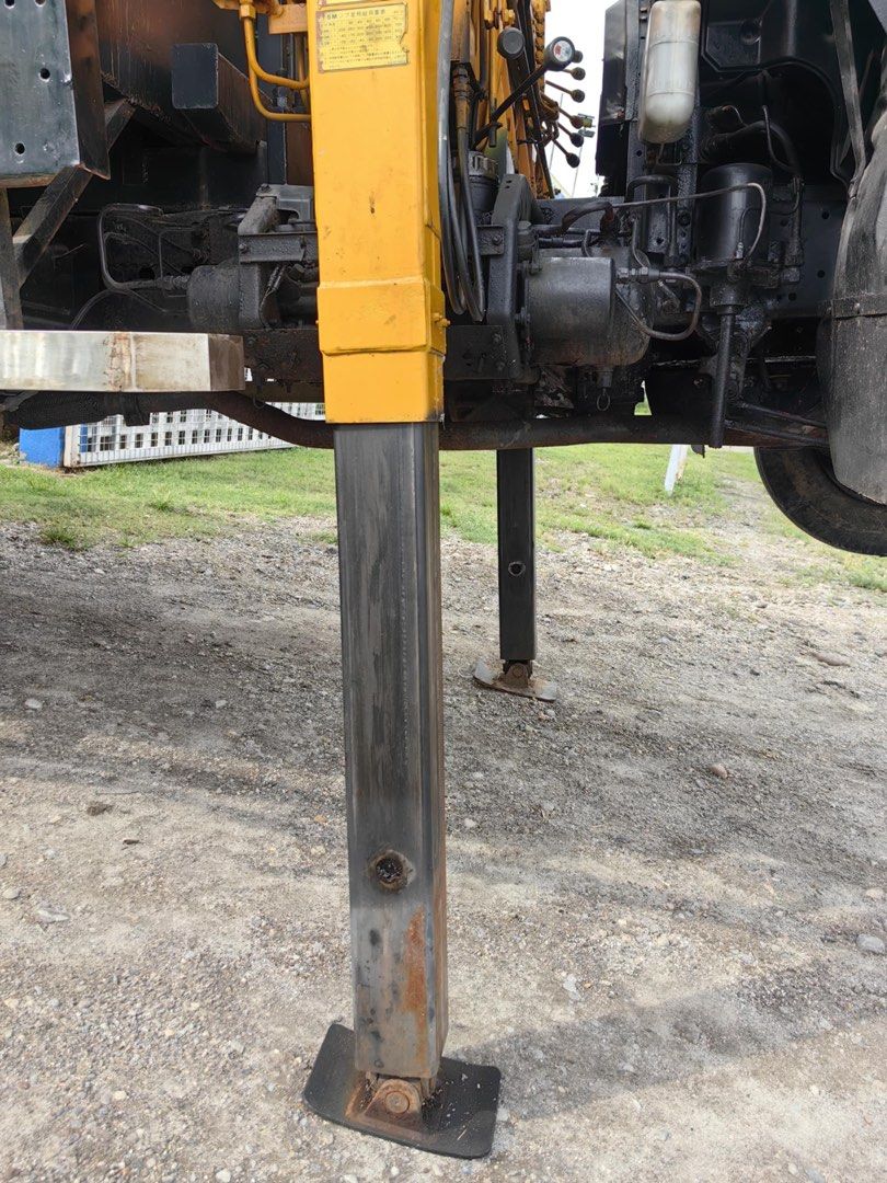 Self loder boom with winch Isuzu forward inline manual new from japan (Category: Heavy Vehicles) located in Manila. Submitted by samansubic (Listing ID 1400870556, Image 3). Description: Japan surplus 18ft body 3 ton boom 6he1 2024.