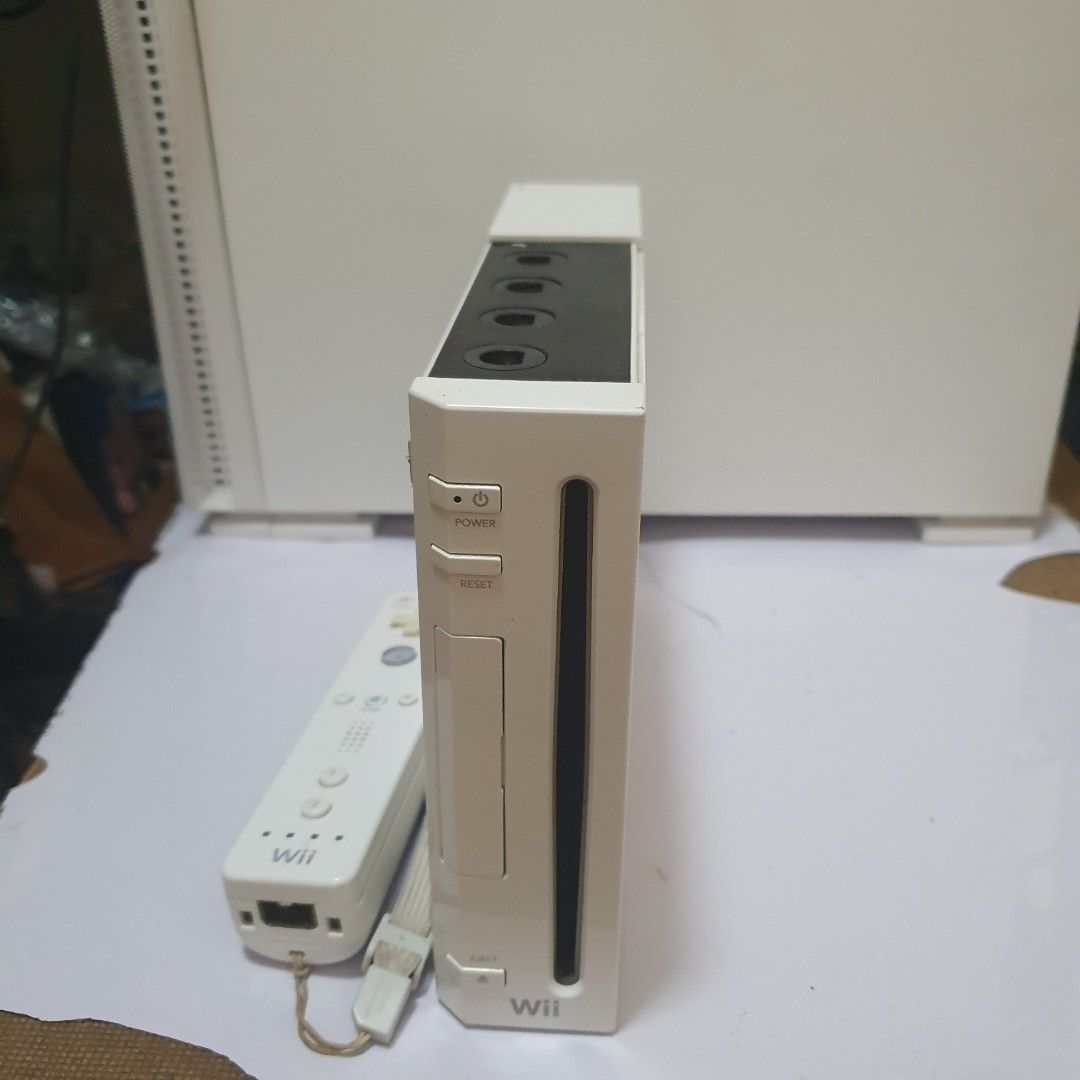 Selling Nintendo Wii Set with games installed (Category: Nintendo) located in Quezon City. Submitted by itemsforadoption (Listing ID 1400928937, Image 2). Description: Rfs: Its 2025! Happy New Year! Hoping you have a good year ahead of you! If you have questions feel free to send a message. Though I'll most likely be able to reply from 10am to 8pm. Please be patient and understanding. Decluttering games and items that I've picked up or for friend
