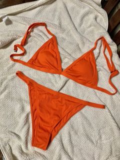 (Category: ) located in . Submitted by cheesecake0401 (Listing ID 1400953796, Image 1). Description: .