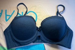 （分類：）位於 。 由 arielbubble 提交（商品編號 1400881138，圖片 1）。簡介： 。