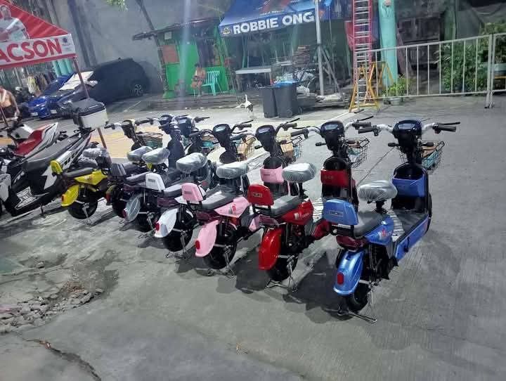 sk ebike (Category: Bicycles) located in Manila. Submitted by saguittarian06 (Listing ID 1400792138, Image 1). Description: Sk Brand ebike with pedal Two wheels wheel lock system Seat capacity: 1-2 persons Small battery (48V,12AH) Charger (48V) Basket in front Distance: 35-40km Charging Time: 6-8hrs max speed: 45kph PAYMENT TERMS: 💵CASH 💸CASH ON DELIVERY 📳GCASH 📳PAYMAYA 📼BANK ONLINE TRANSFER 📃CHECK DEPOSIt ⚙️-Reliable aftersales services 🛠