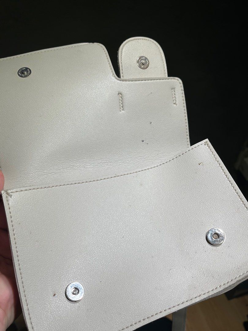 Straightforward Cream Crossbody Bag (Category: Cross-body Bags) located in Manila. Submitted by stoofly (Listing ID 1400870295, Image 3). Description: Straightforward Cream Crossbody Bag price slightly nego issue - none.