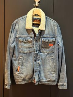 (Category: ) located in . Submitted by jz_closet (Listing ID 1400860189, Image 1). Description: .