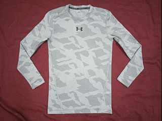 (Category: ) located in . Submitted by ironcloths (Listing ID 1400950675, Image 1). Description: .