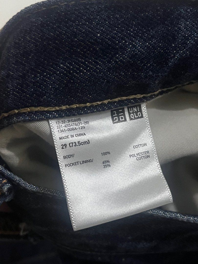Uniqlo Blue Regular Fit Jeans (Category: Jeans) located in Quezon City. Submitted by ndpoppi (Listing ID 1400907534, Image 3). Description: in excellent condition 29 on tag 66 blue product id 455474 rfs: not using anymore.