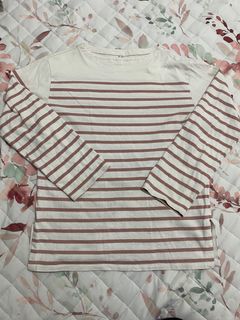 (Category: ) located in . Submitted by Fierah (Listing ID 1400919414, Image 1). Description: .