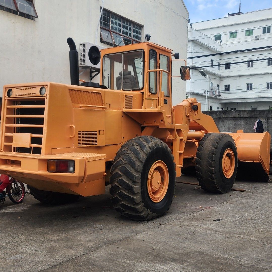 VOLVO LOADER (Category: Industrial Equipment) located in Manila. Submitted by live_bestmaro (Listing ID 1363187965, Image 2). Description: Volvo Loader model: SL20 capacity: 3.5 cubic engine: Cummins 6 Cylinder fully reconditioned.