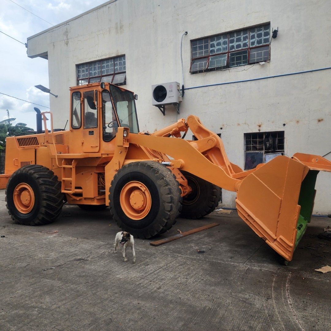 VOLVO LOADER (Category: Industrial Equipment) located in Manila. Submitted by live_bestmaro (Listing ID 1363187965, Image 1). Description: Volvo Loader model: SL20 capacity: 3.5 cubic engine: Cummins 6 Cylinder fully reconditioned.