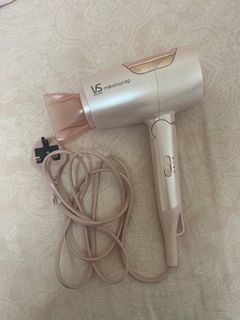 （分類：）位於 。 由 wy_2h 提交（商品編號 1400826321，圖片 1）。簡介： 。