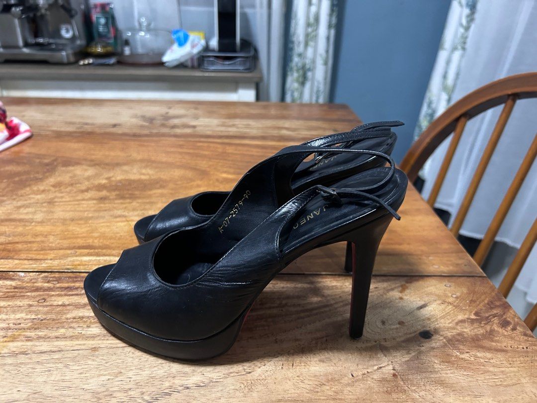 Women's High Heels - Slingback Peeptoe (Category: Heels) located in Cavite. Submitted by astjo (Listing ID 1400909798, Image 2). Description: Pure leather Used once In good condition, but need replace heel soles (see pic) Perfect for formal events and pageants.