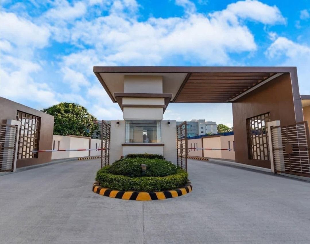 8 SPATIAL DAVAO (Category: Apartments & Condos) located in Davao. Submitted by slarken (Listing ID 1401031528, Image 2). Description: 🌇 8 Spatial Condo - Davao City 🌆 ⚜️2️⃣0️⃣K Reservation fee | 📣Experience life at its best with 8 Spatial Condo - where you can Breathe More. Live More. 📣Enjoy a range of premium amenities, including a clubhouse, gym, swimming pool, basketball court, and children's play areas, all designed for your comfort and l
