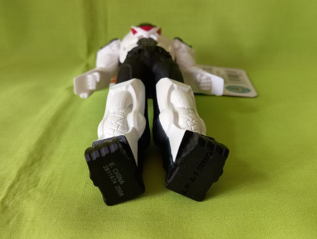 【現貨】全新 2025 日版 BANDAI 幪面超人 軟膠公仔 騎士英雄系列 變形機車機器人 RIDER HERO SERIES KAMEN ...