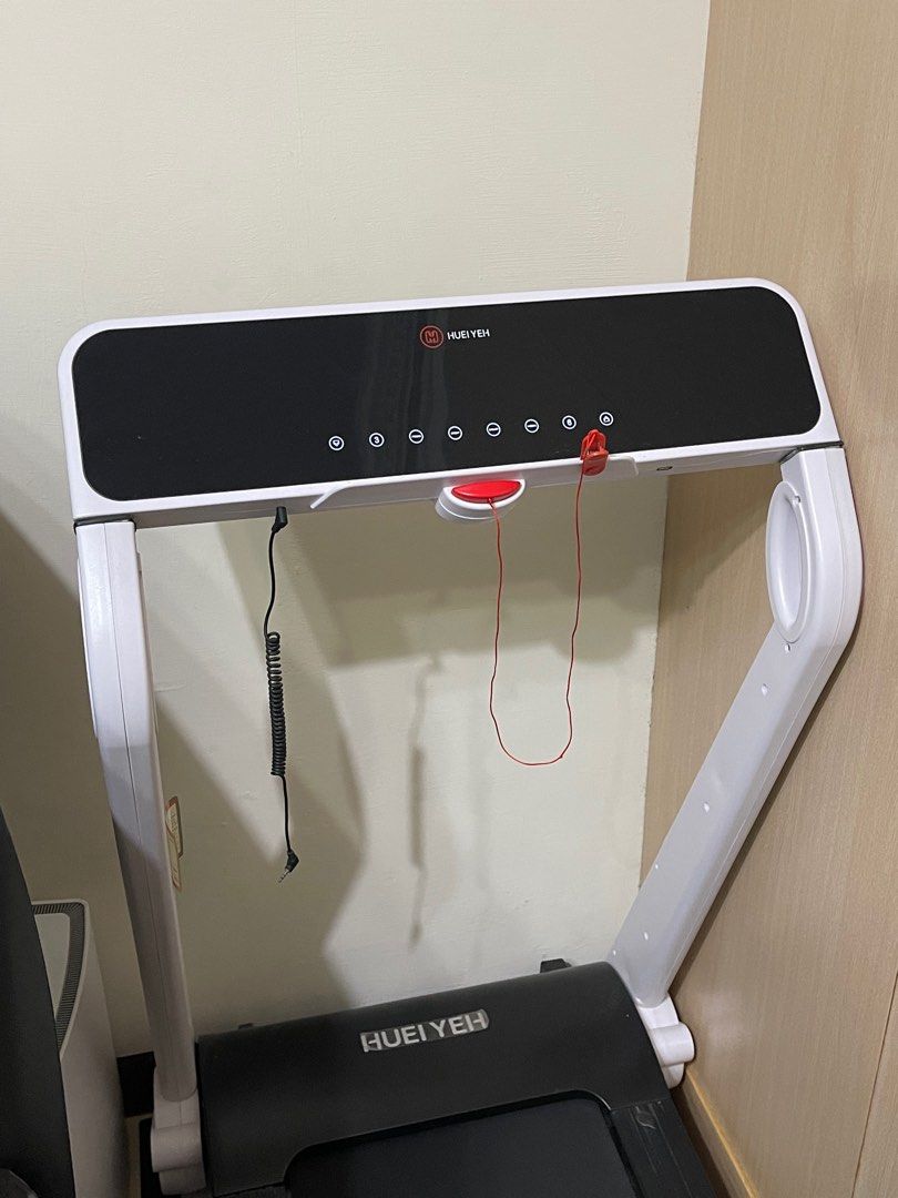 輝葉 Werun小智跑步機 HY-20602/免安裝/輕鬆收納/送避震墊/原價約15000, 體育器材, 健身用品, 有氧健身器材在旋轉拍賣