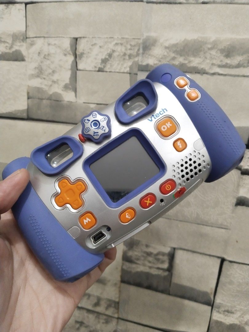 Affordable VTech Kidizoom Pro Kids Camera😍👌 (Category: Cameras) located in Malolos. Submitted by afford.japan (Listing ID 1401157996, Image 3). Description: Affordable VTech Kidizoom Pro Kids Camera😍👌.