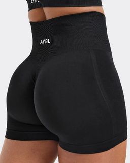 (Category: ) located in . Submitted by shoppreloveditem (Listing ID 1401129846, Image 1). Description: .