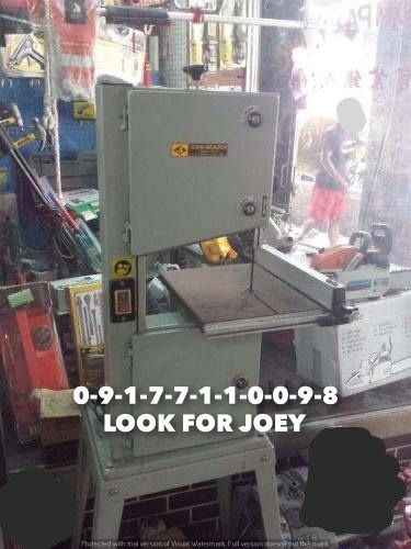 Bandsaw Machine (Category: Other Home Furniture) located in Manila. Submitted by joeyroque09 (Listing ID 1401024154, Image 1). Description: Bandsaw Machine Specs: 10" .