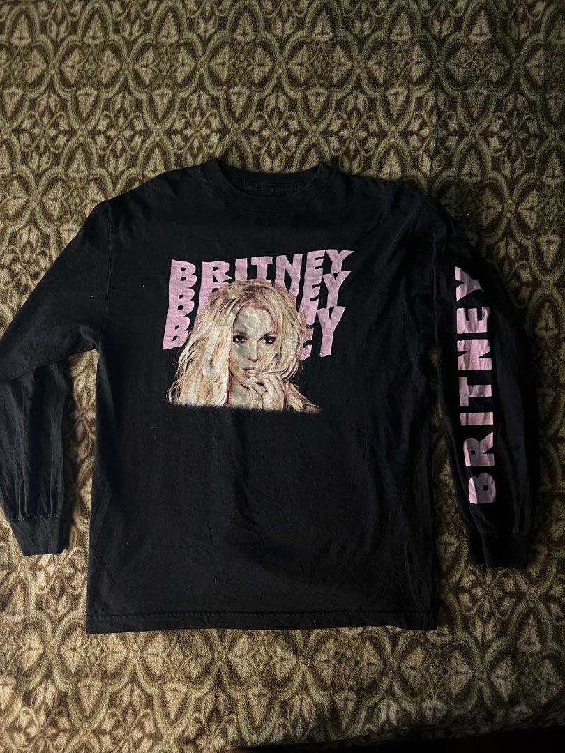 Original Britney Spears Long Sleeve Shirt (Category: Tshirts & Polo Shirts ) located in Iligan City. Submitted by antonioibo024 (Listing ID 1401112600, Image 1). Description: - Britney Spears graphic on front - "Britney" printed on sleeve - Black long sleeve shirt - Size: M - Material: 100% cotton - Made in Mexico.