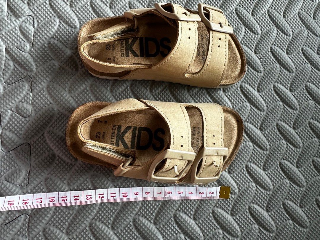 Cotton On Kids Sandals (Category: Babies & Kids Fashion) located in Cavite. Submitted by laarnibear (Listing ID 1401077522, Image 2). Description: PLEASE READ DESCRIPTION BEFORE CHATTING: Cotton On Kids sandals, Tan color, Size 7 (good for 12-13 cm foot of toddler). Two adjustable buckle straps, Cork footbed, Ridged sole. No issues, Rfs: baby outgrown the size. How to get the items: 1. Anytime: Buyer may book lalamove or grab to pick up in Silang
