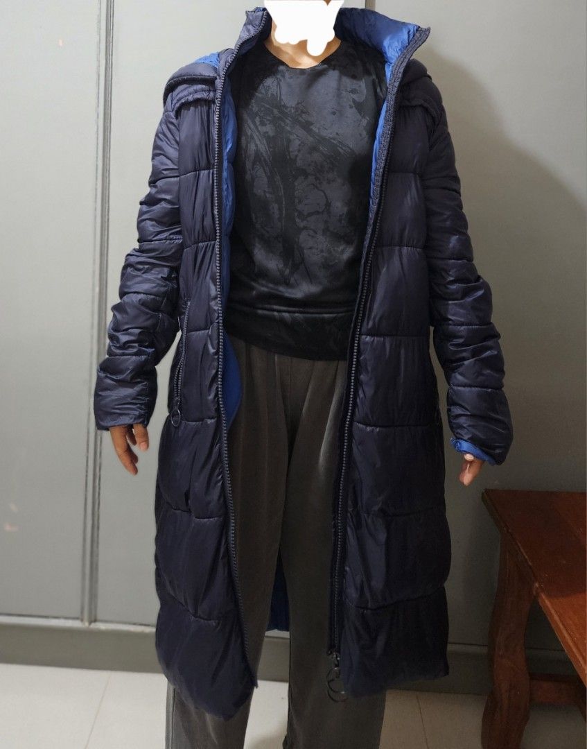 Dark Blue Puffer Jacket (Long) (Category: Coats, Jackets and Outerwear) located in San Carlos. Submitted by chsoki (Listing ID 1401086528, Image 1). Description: long puffer jacket model height: 4'11".