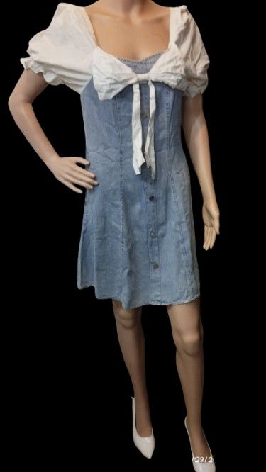 Denim two tone dress (Category: Dresses) located in Marikina City. Submitted by izzy_00 (Listing ID 1401161639, Image 1). Description: denim/cotton white need wash best fit S-M side zipper no pocket payment sent Tru my Maya account.