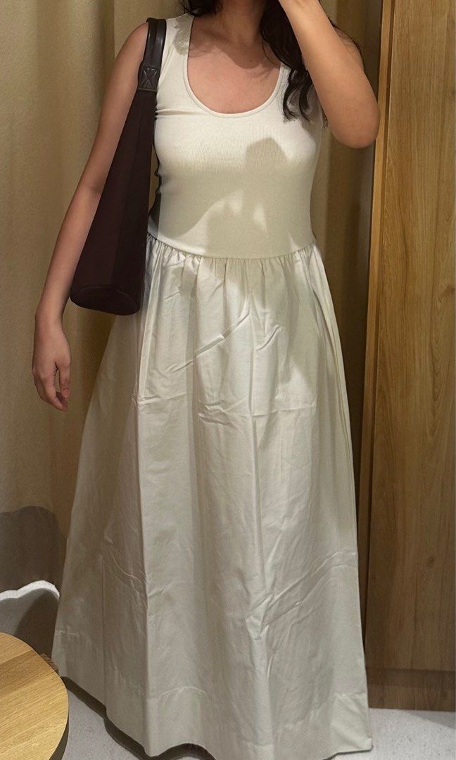 Dress in Cream Mango (Category: Shoulder Bags) located in Quezon City. Submitted by classythreads (Listing ID 1401117912, Image 1). Description: Small in size.