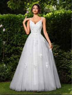 (Category: ) located in . Submitted by gemclothes (Listing ID 1401093862, Image 1). Description: .