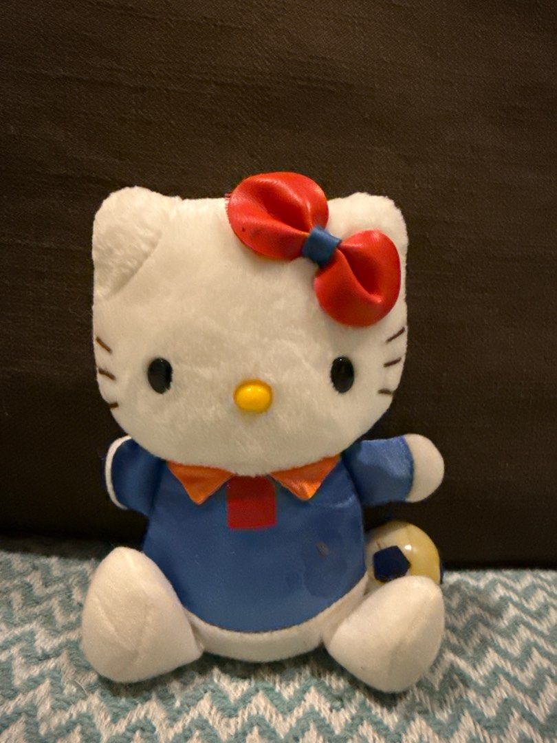 Free Shipping! Hello Kitty Soccer Plushies (Category: Plushies & Soft Toys) located in San Fernando. Submitted by operationclosetcleanup (Listing ID 1401107450, Image 3). Description: .