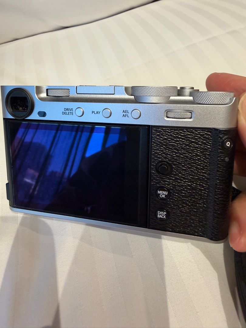 Fujifilm X-E5 Digital Camera (Category: Cameras) located in Makati City. Submitted by nikkoski (Listing ID 1401043952, Image 1). Description: I am selling fuji film xe5 with kit lens 2.8 brand new purchased in Japan. .