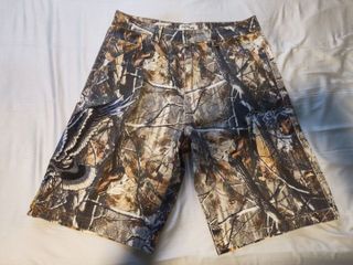 (Category: ) located in . Submitted by roguish (Listing ID 1401082872, Image 1). Description: .