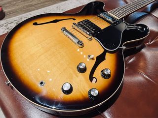 (Category: ) located in . Submitted by 35guitaravenue (Listing ID 1401012523, Image 1). Description: .
