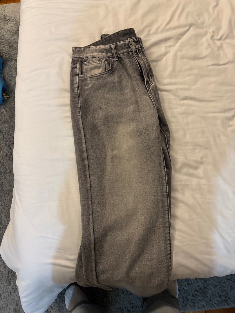 Gray Denim Jeans (Category: Jeans) located in Manila. Submitted by junjun_jomar (Listing ID 1401102920, Image 2). Description: Stylish gray denim jeans. Features a classic five-pocket design and a straight leg fit. The jeans have a button and zipper closure. Perfect for everyday wear, these jeans offer a versatile and comfortable option for any wardrobe..