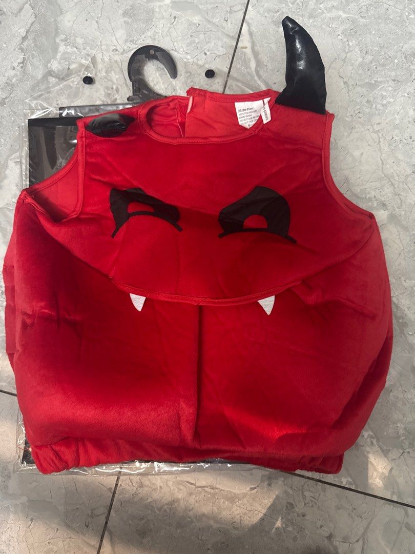 Halloween Candy Bag Devil Toddler's Costume (Category: Babies & Kids Fashion) located in Pasig City. Submitted by anjgrgls (Listing ID 1401088182, Image 1). Description: - Candy Bag Devil toddler costume - Features devil horns and face design - Color: Red - Sizes: XS (40-92cm) - Ideal for Halloween and costume parties.
