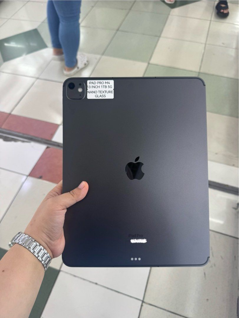 Ipad Pro M4 13inch 1TB 5G No issue Nano Texture (Category: iPad) located in San Juan City. Submitted by javedsgadgetshop (Listing ID 1401039953, Image 1). Description: INSTALLMENT OPTIONS : SPAY LATER / GGIVES / CREDIT CARD! WE BUY AND SELL SO PWEDE MAGBINTA OR SWAP ! Quick Specs : 💵 Ipad Pro M4 13' 5G (Nano Texture) •1TB •NTC Variant •100% batt health •Factory Unlock •98% Smoothness •No hidden issue | No Repaired •100% Authentic | Not Refurbish